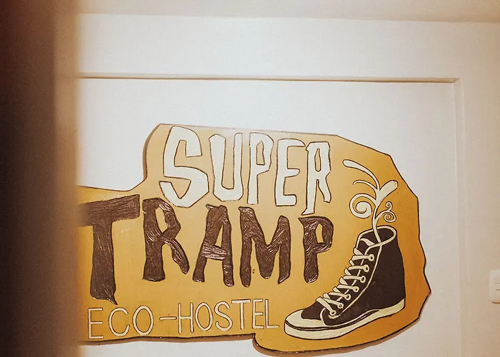 Supertramp Hostel *